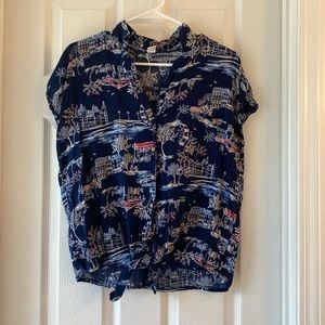 Old Navy Short Sleeve Button Down Blouse with Tie and Pocket - Medium